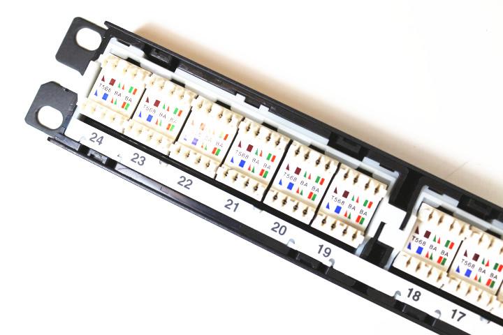 Panduit NK6PPG24Y CAT6 Netkey Rack Mount Patch Panel, 24 Port